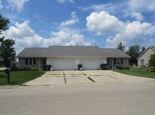 2615-2617 N Wuthering Hills Dr, Janesville, WI 53546