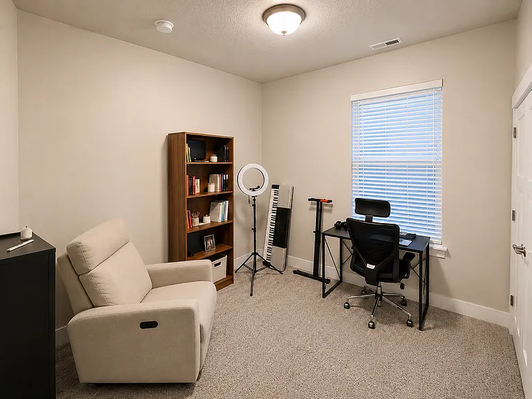4234 W McKellen Dr #G102 — Photo 7