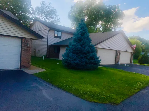 792 Tulip Ln #792, Rockford, IL 61107
