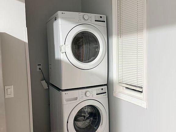 2nd image of 43 Bradley St #1