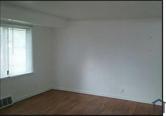 3410 Holly Ave — Photo 5
