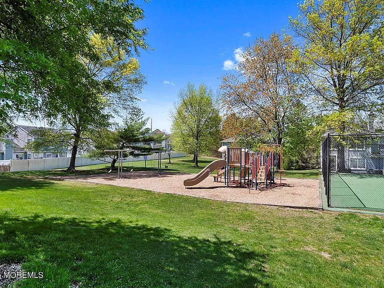19 Horseshoe Ct #19 — Photo 24