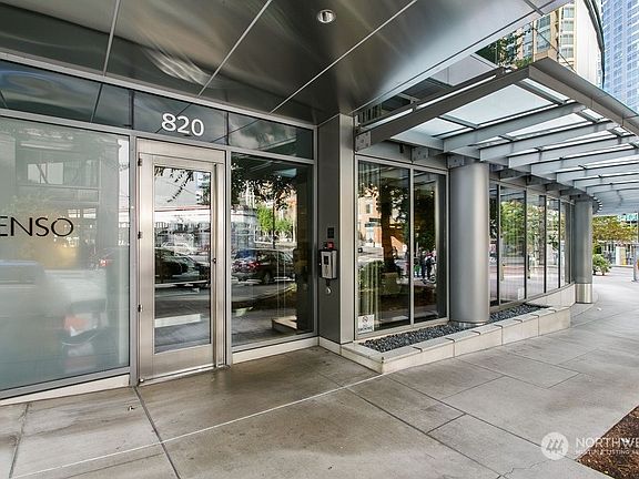 2nd image of 820 Blanchard Street #1101