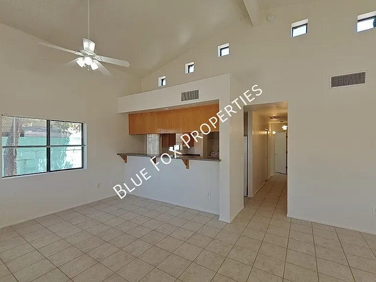 3318 E Bellevue St #B — Photo 9