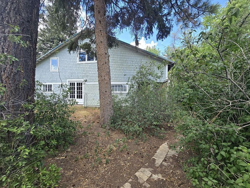 1st image of 401 Maple Ave