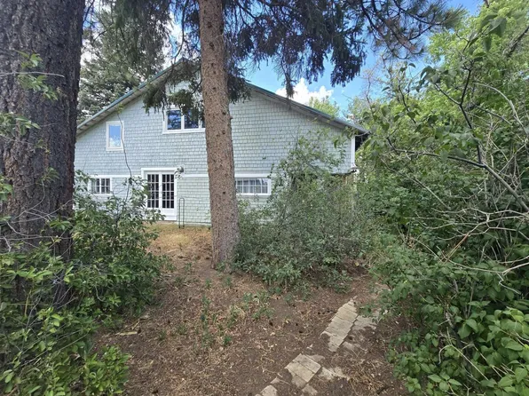 401 Maple Ave, Chama, NM 87520