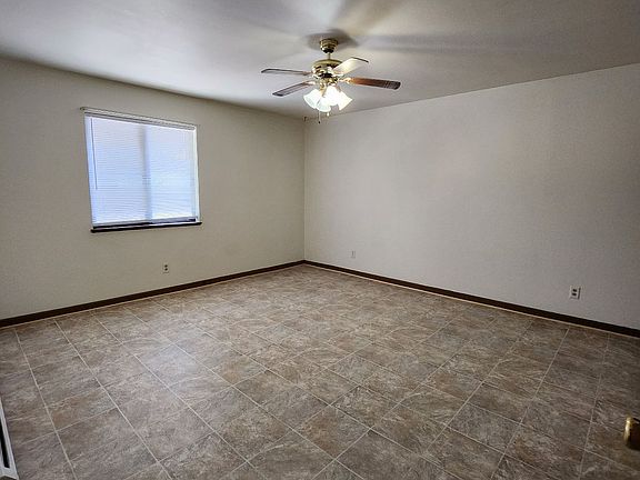 5th image of 1134 Country Ln #4LEASEONLY