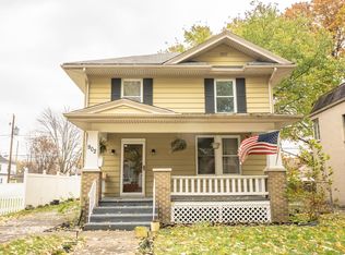 902 Kensington Blvd, Fort Wayne, IN 46805