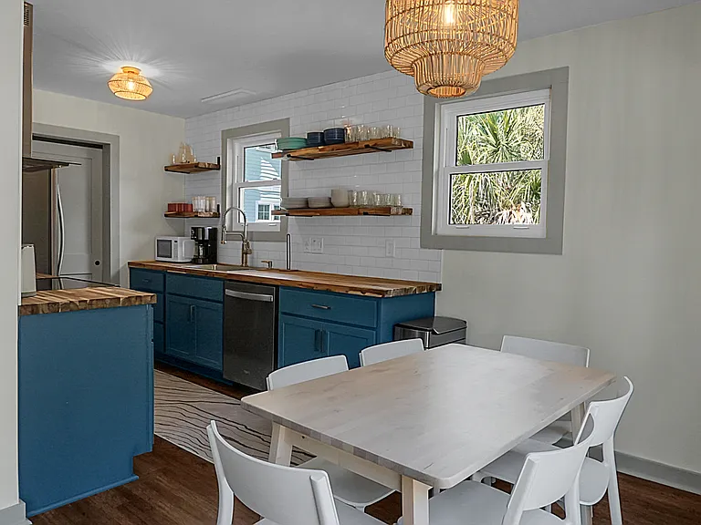 222 E Hudson Ave — Photo 19