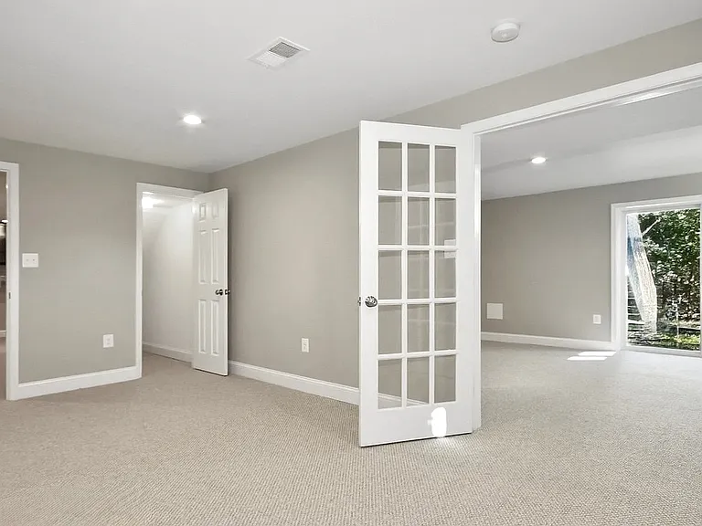 911 Riva Ridge Dr — Photo 36