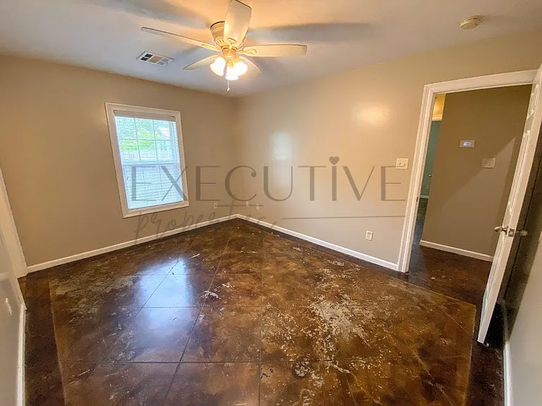 3804 Olive St — Photo 10