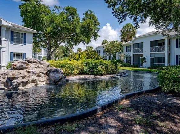 7046 Barrington Cir APT 202, Naples, FL 34108