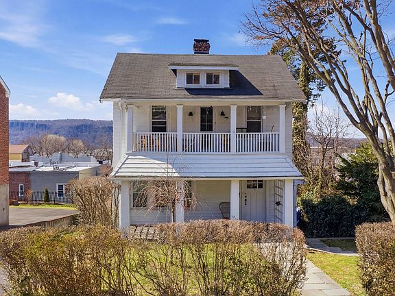 5th image of 7 Whitman St