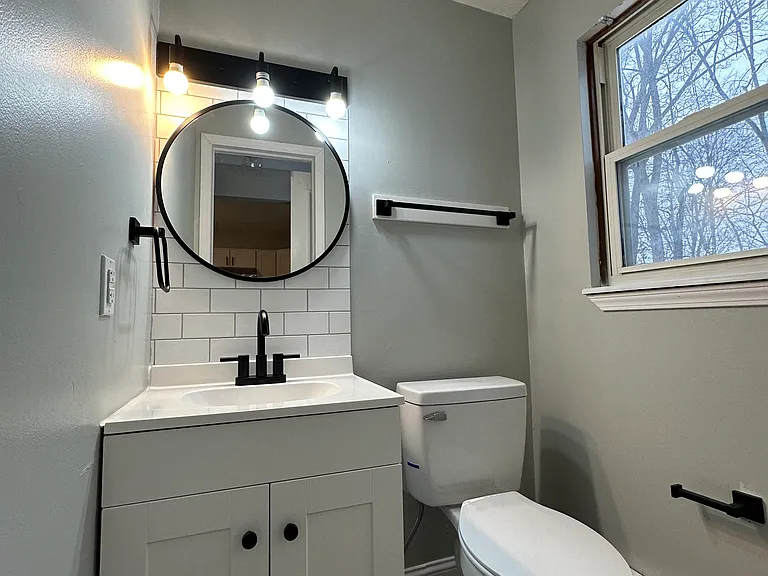 491-493 Pearl St #491 — Photo 5