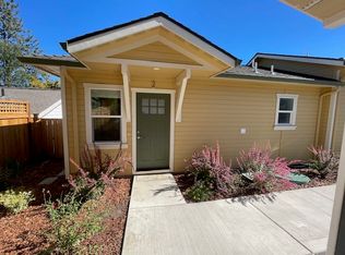 164 N Laurel St #2, Ashland, OR 97520