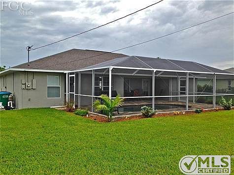 3rd image of 1402 SW 43rd Ln