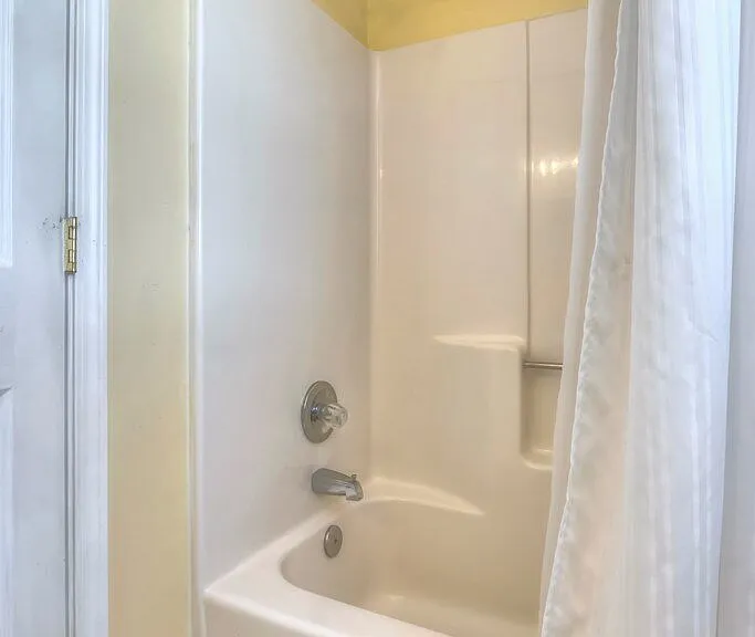 6435 Montpelier Ln — Photo 28