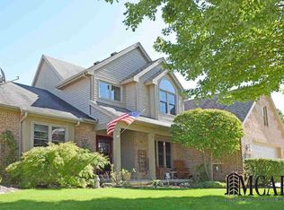 7336 Hidden Valley Dr, Lambertville, MI 48144