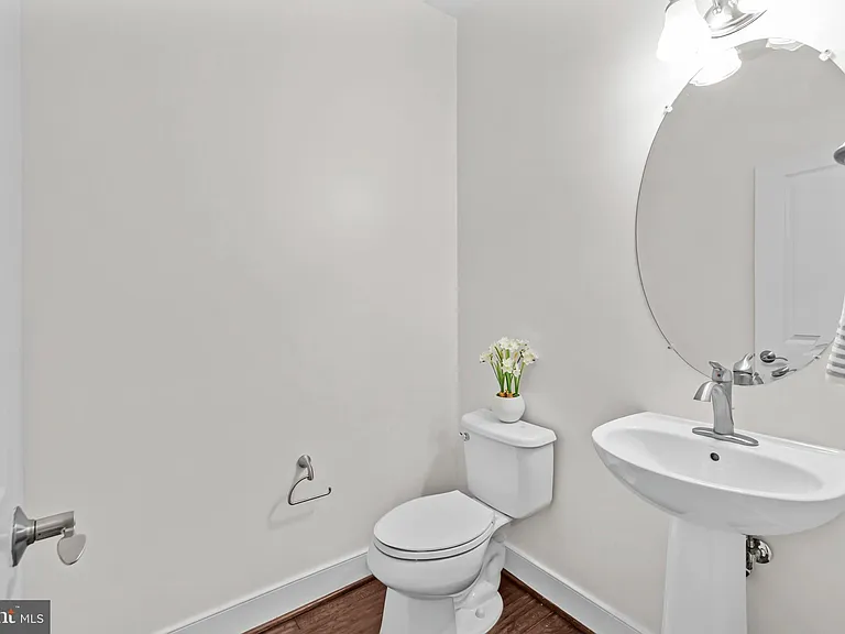 2109 Main Line Blvd #102 — Photo 33