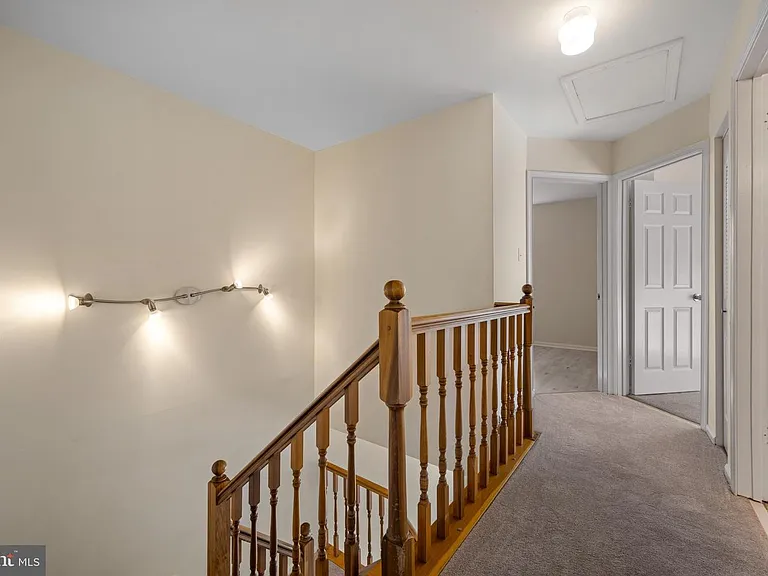 817 Thoreau Ln — Photo 17