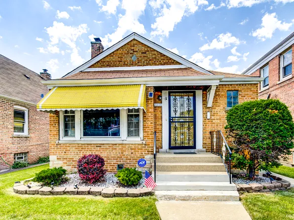 10018 S King Dr, Chicago, IL 60628