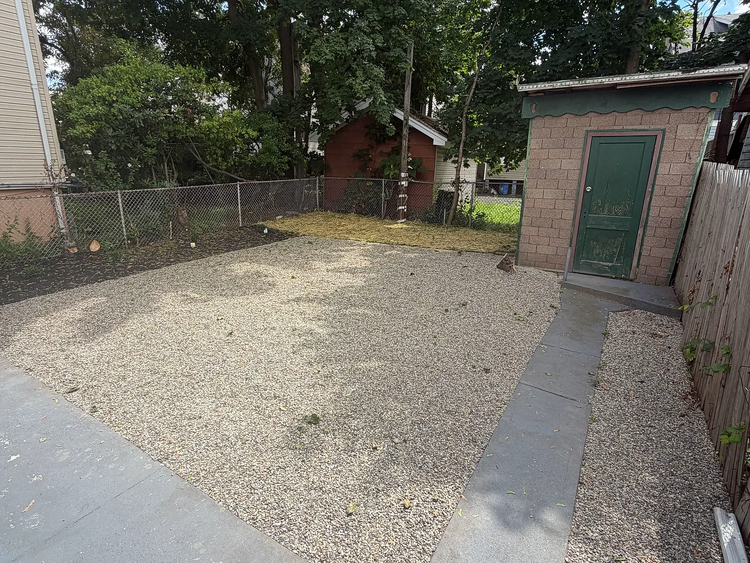 1 bed, 1000 sqft, $1,750 — Photo 1