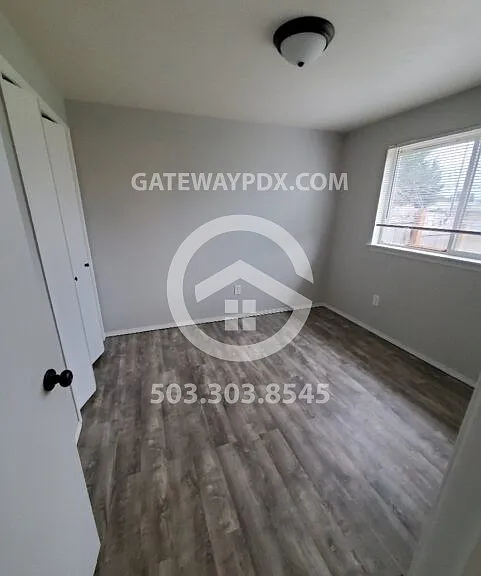 240 N 2nd St — Photo 17