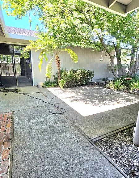 6480 Havenside Dr — Photo 3