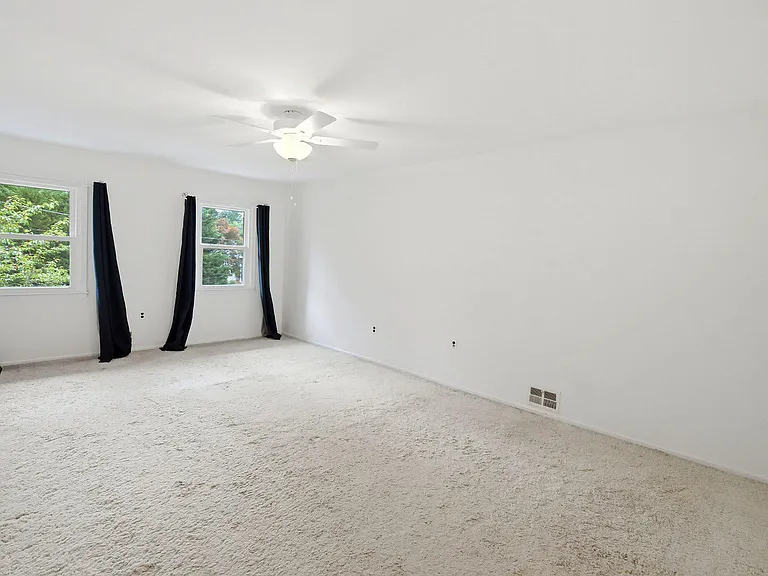 7 Hathaway Dr — Photo 24