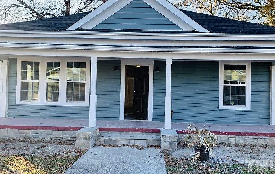 2nd image of 1010 Moreland Ave