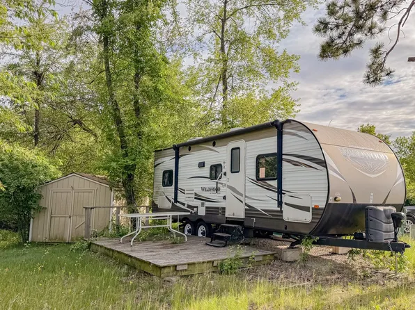 13/127 Woodhaven Dr E, Sublette, IL 61367