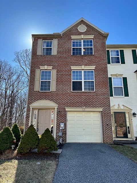 1st image of 38 Brittany Ln #1