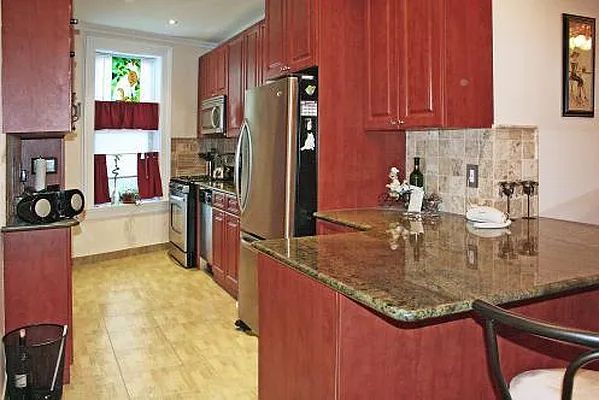 Sold by Fillmore | media 1