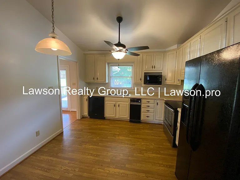 1013 Barrens Village Ln — Photo 8