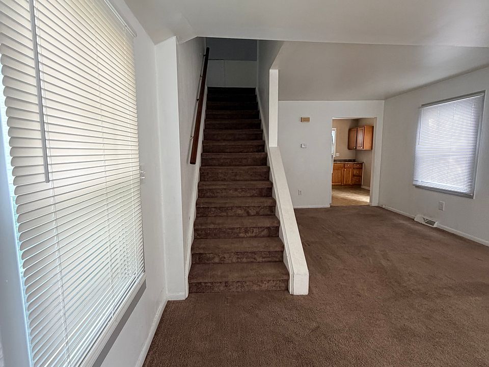 3852 Oak Knoll Rd, photo 2