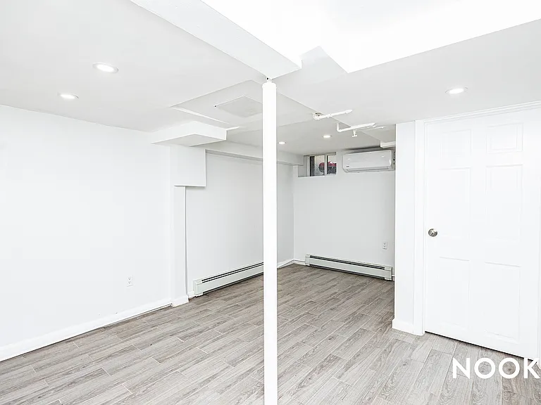 1869 Greene Ave #1A — Photo 29