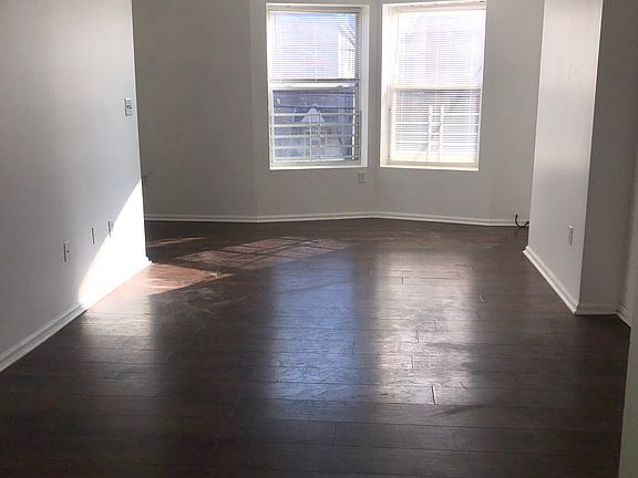 4th image of 44 1/2 3rd St