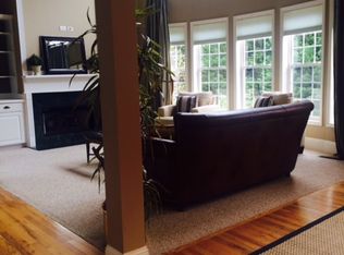 910 Croftmoore Lndg, Suwanee, GA 30024