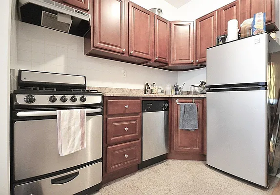 Rented by Bold New York | media 6