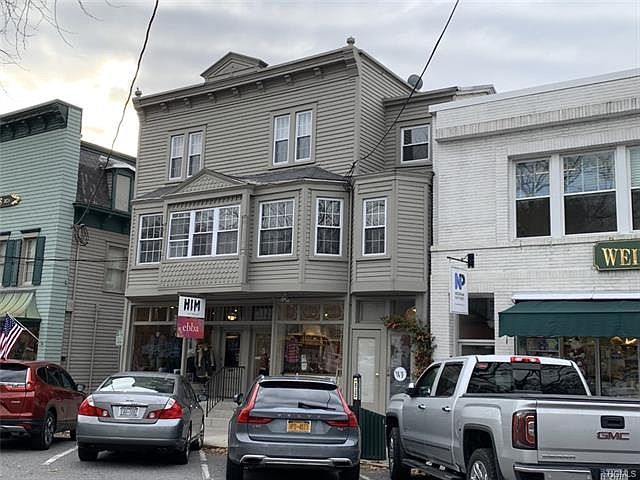 1st image of 105 Katonah Ave