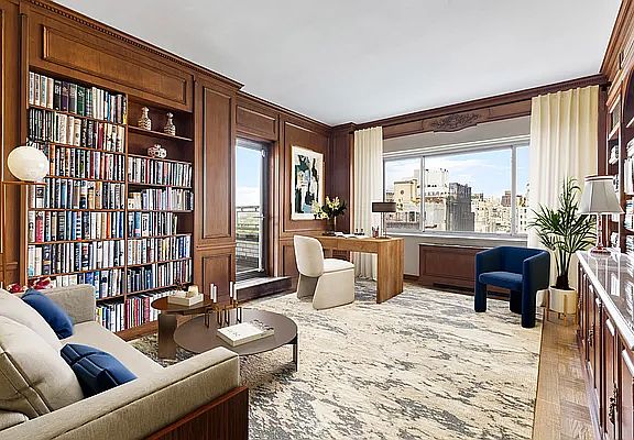 4th image of 10 E 70th St APT 14A
