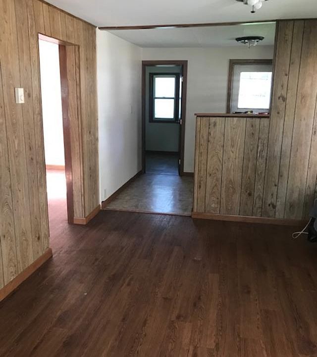 2nd image of 406 Stewart Ave