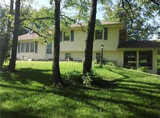 19113 Bell Rd, Higginsville, MO 64037