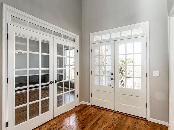 5th image of 3875 Sweetwater Dr