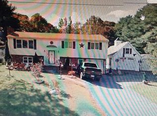 4 Pratt Ave, Westport, MA 02790