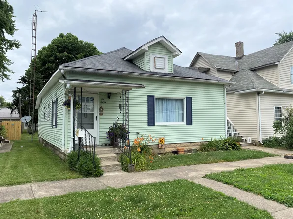 630 W 10th St, Rushville, IN 46173