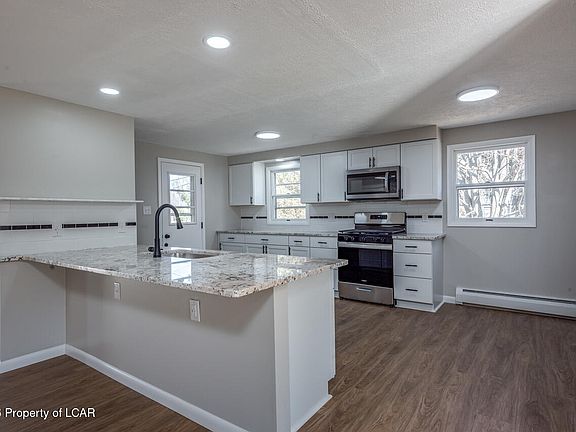 5th image of 1 Sycamore Rd