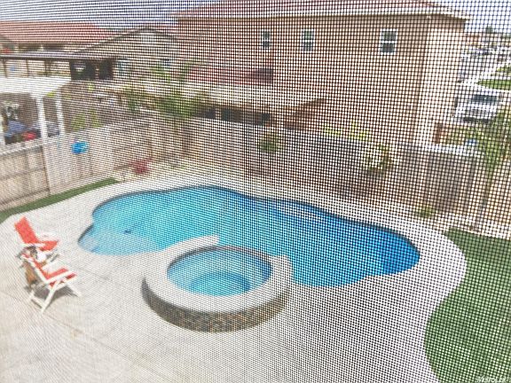 Pool & Spa