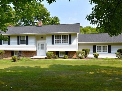 9758 Mulberry Rd, Chardon, OH, 44024