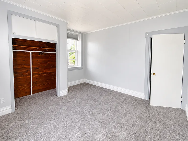 339 Valley St #1 — Photo 5